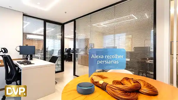 Divisória em Vidro com Persianas Automáticas
